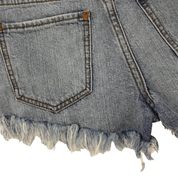 We the Free People Cutoff Button Fly Jean Shorts Size 26 Frayed Hem Daisy Dukes - Picture 10 of 12